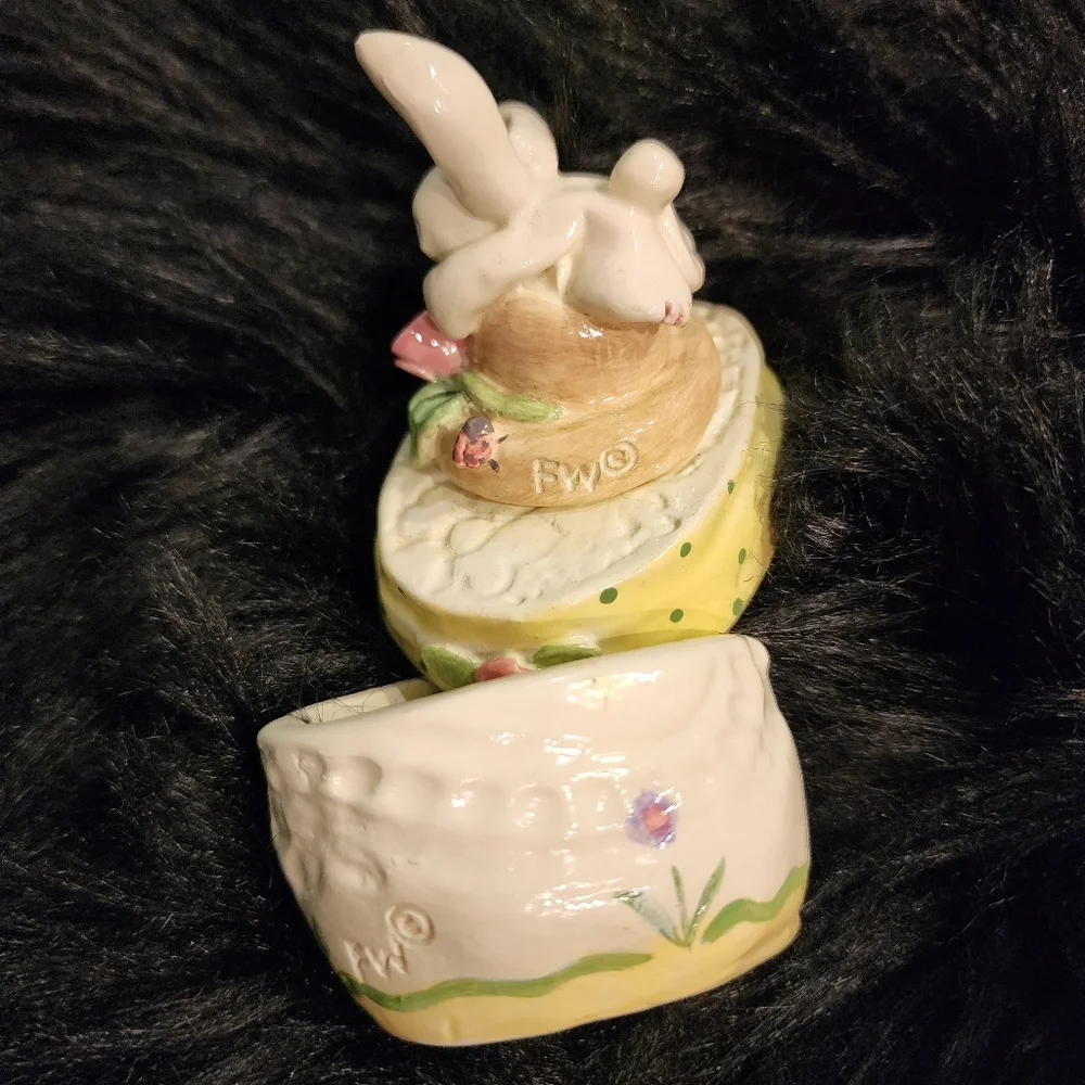 VINTAGE RARE Easter Bunny Trinket Box signed by designer Fran Welch